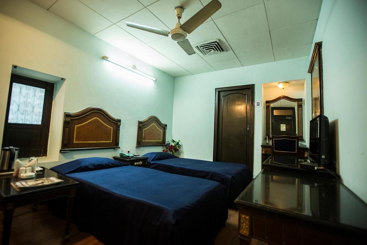Deep Hotel Lucknow Zewnętrze zdjęcie