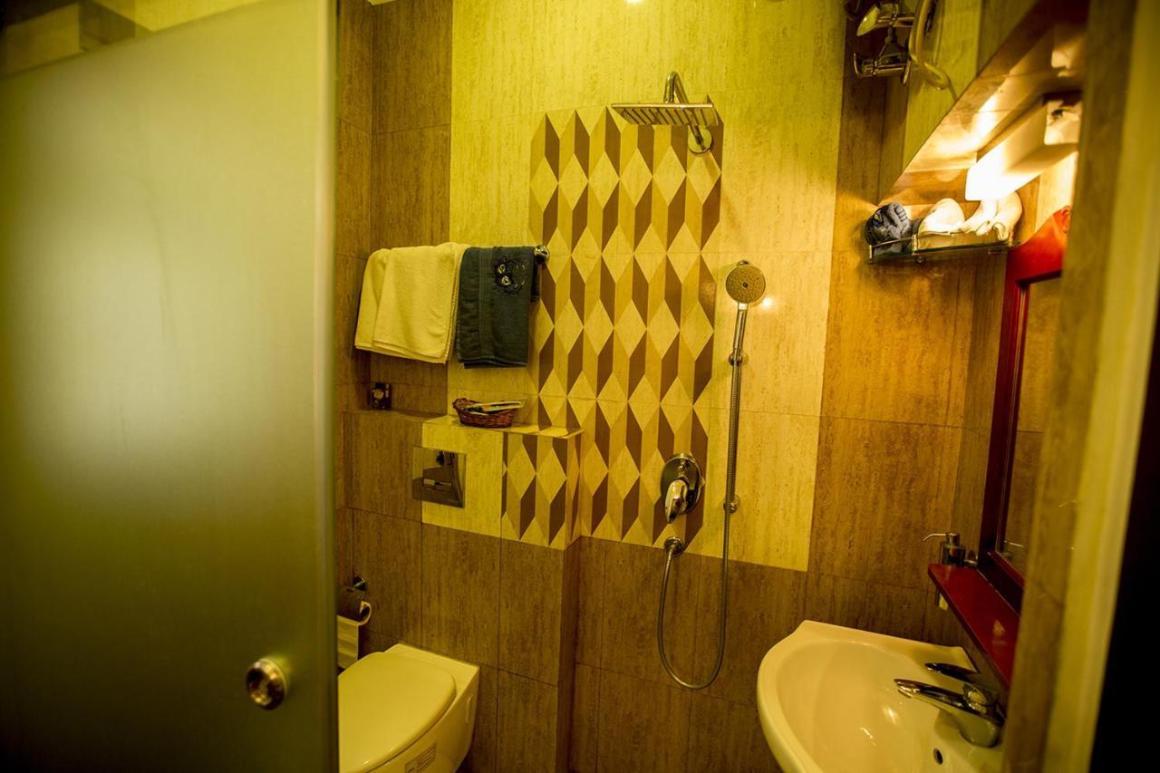 Deep Hotel Lucknow Zewnętrze zdjęcie